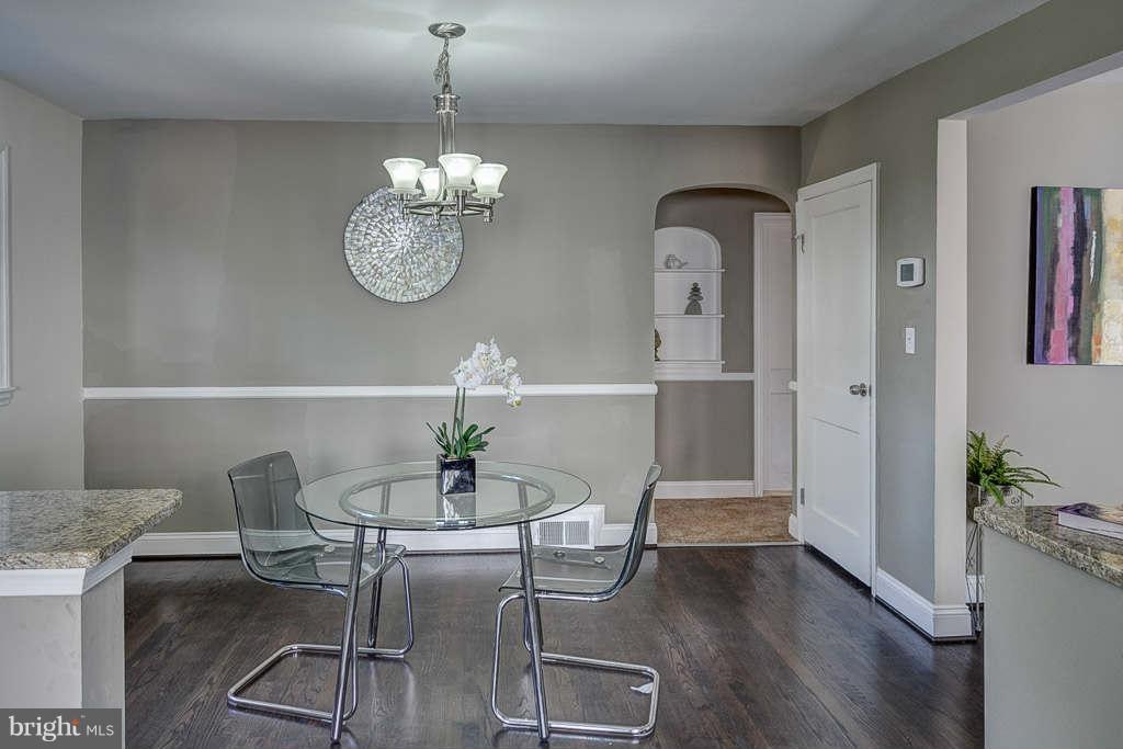 2113 Northland Road Baltimore, MD 21207 - Photo 8 of 30 Dining Room