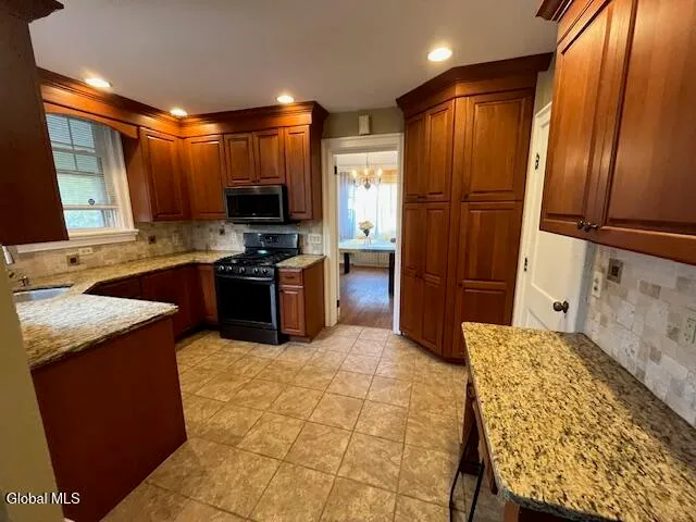 $339,000 | 1138 Oxford Place, Schenectady, NY 12308