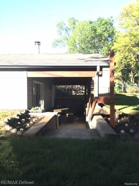 243 North Hill Circle Rochester, MI 48307 - Photo 14 of 31 IMG_0862.JPG