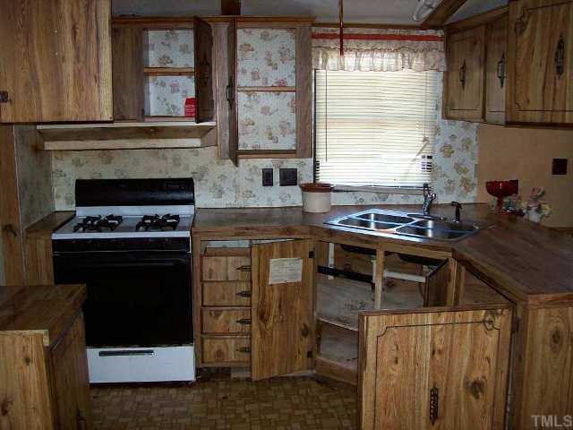 2445 Glebe Road Henderson, NC 27537 - Photo 4 of 6 Gallery Image 4