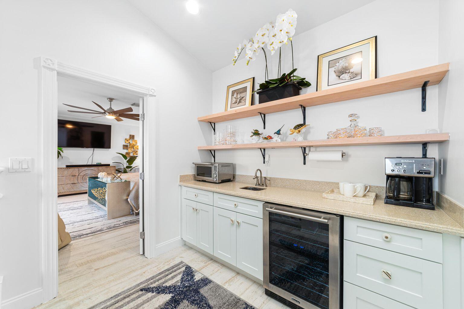 5722 Southeast Nassau Terrace Stuart, FL 34997 - Photo 29 of 51 Wet Bar and Morning Coffee