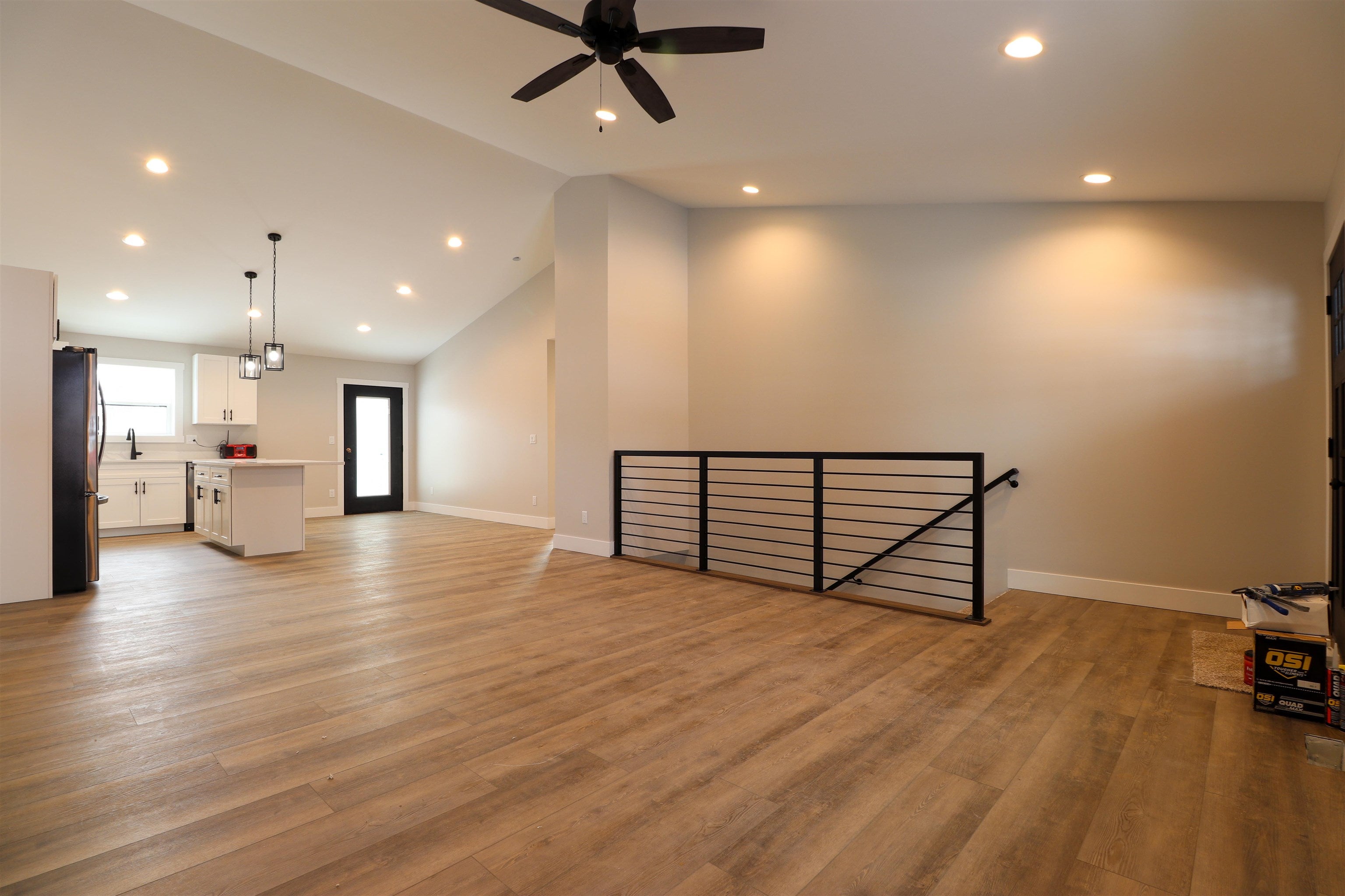 801 Hawkeye Heights Road Dubuque, IA 52001 - Photo 4 of 30 Gallery Image 4