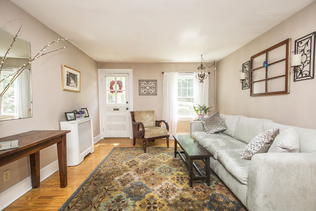227 Cottage Road Boston, MA 02132 - Photo 3 of 30 Gallery Image 3