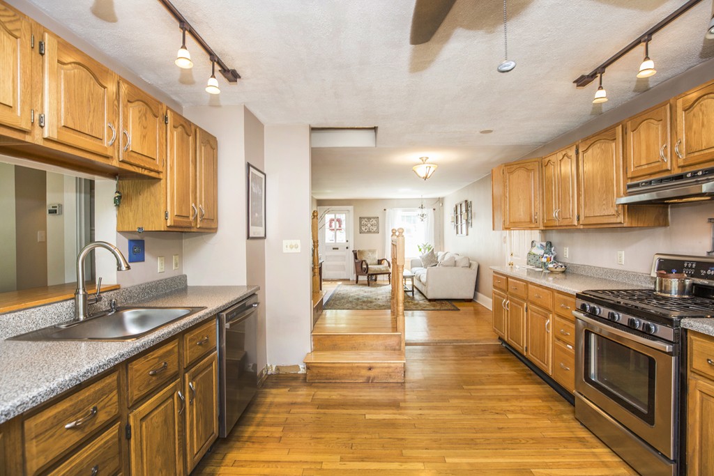 227 Cottage Road Boston, MA 02132 - Photo 6 of 30 Gallery Image 6