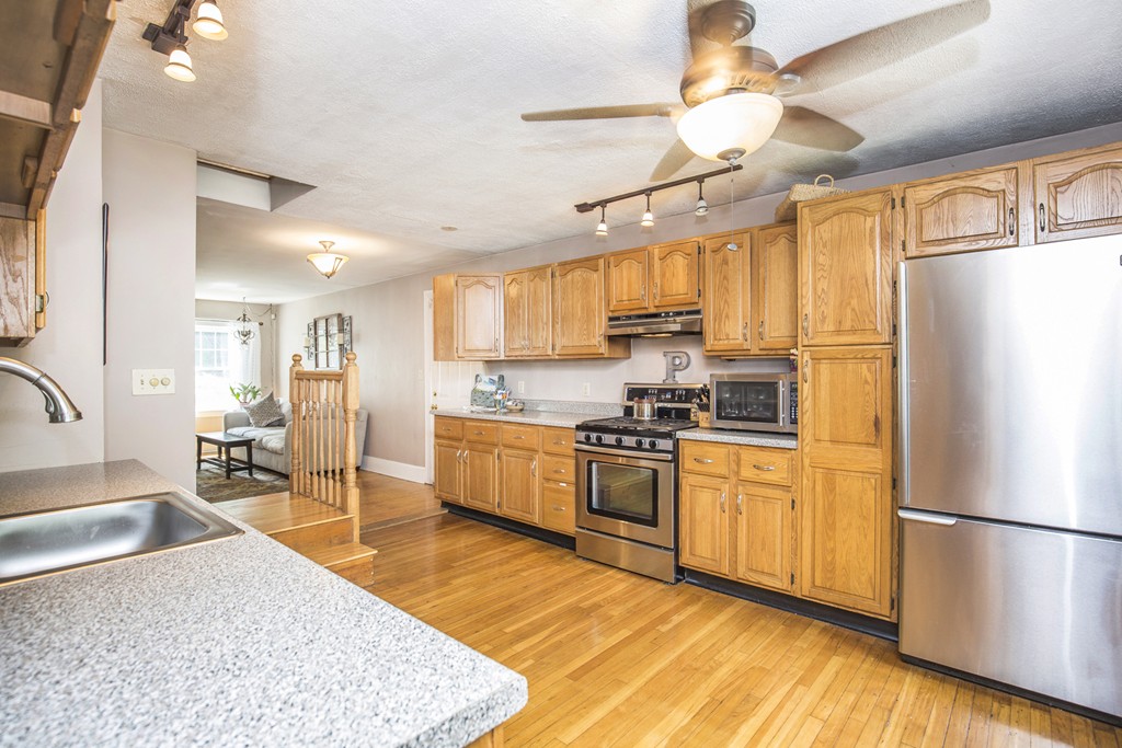 227 Cottage Road Boston, MA 02132 - Photo 8 of 30 Gallery Image 8