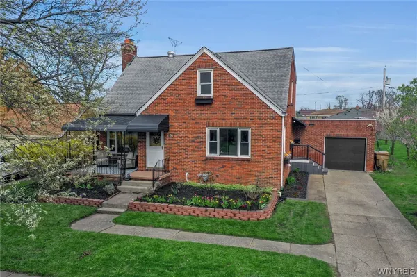 $324,999 | 87 Lynncrest Terrace, Cheektowaga, NY 14225