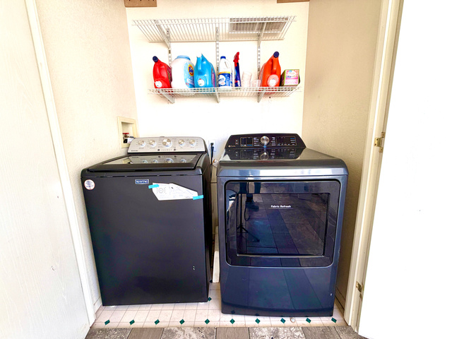 1025 North 300 West, Unit 1 Springville, UT 84663 - Photo 20 of 35 Laundry area featuring washer and dryer