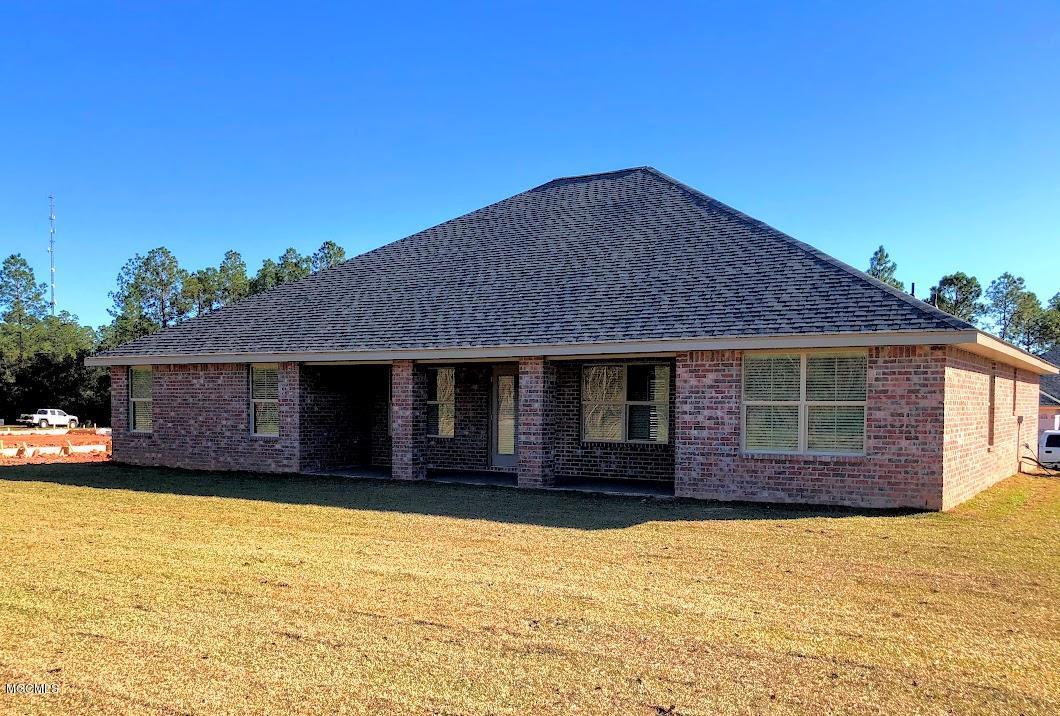 6226 Roxanne Way Biloxi, MS 39532 - Photo 13 of 18 Back yard