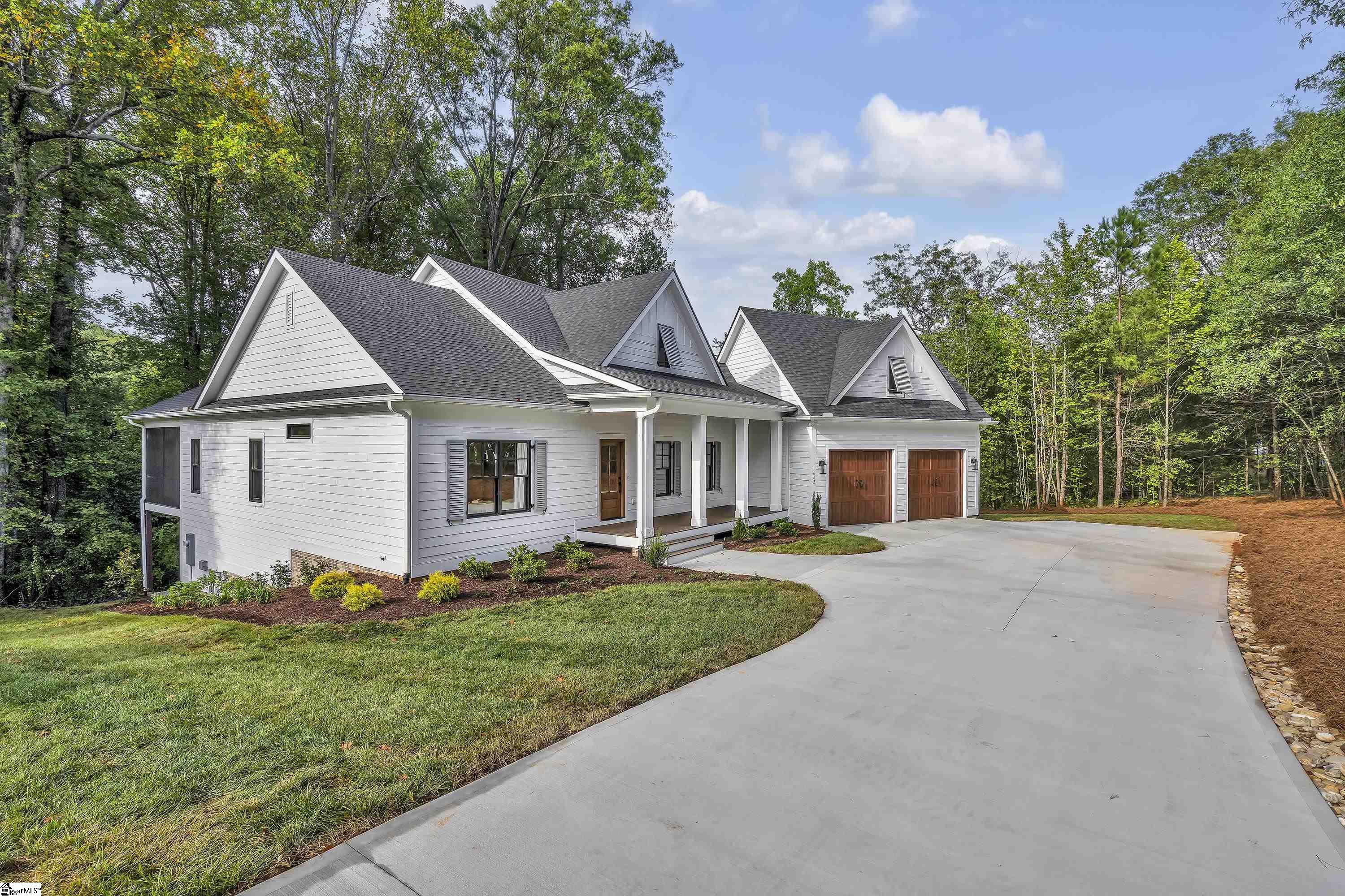 1642 Gibbs Shoals Road Greer, SC 29650 - Photo 4 of 32 Gallery Image 4