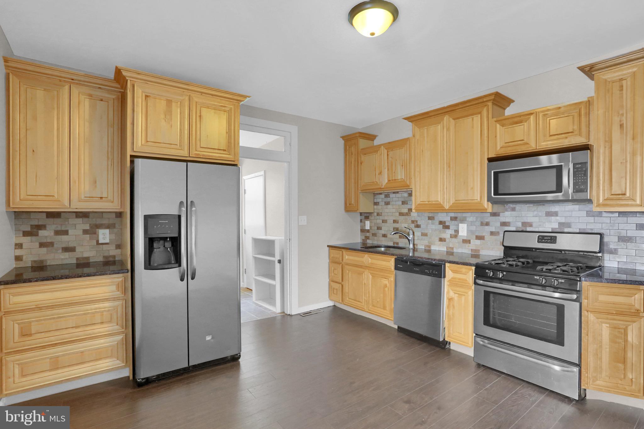 111 East Columbia Road Enola, PA 17025 - Photo 3 of 26 Gallery Image 3