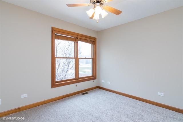 10-n048 Kendall Road Elgin, IL 60124 - Photo 14 of 23