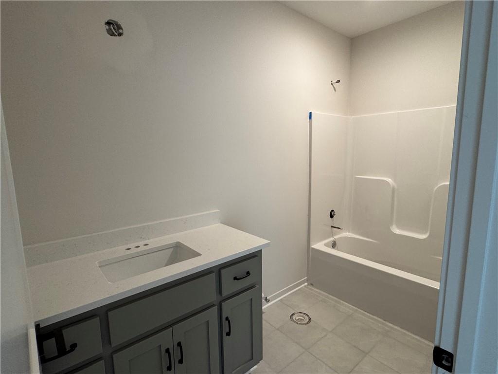 1979 Harvest Road Liberty, MO 64068 - Photo 3 of 8