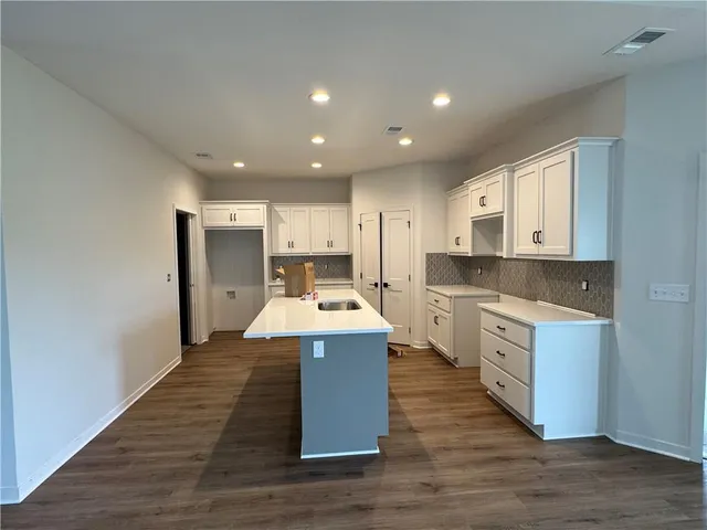 $425,000 | 1979 Harvest Road, Liberty, MO 64068