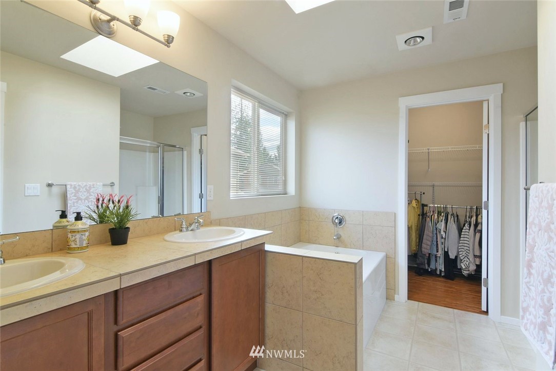 4511 147th Place Southeast Bothell, WA 98012 - Photo 11 of 19