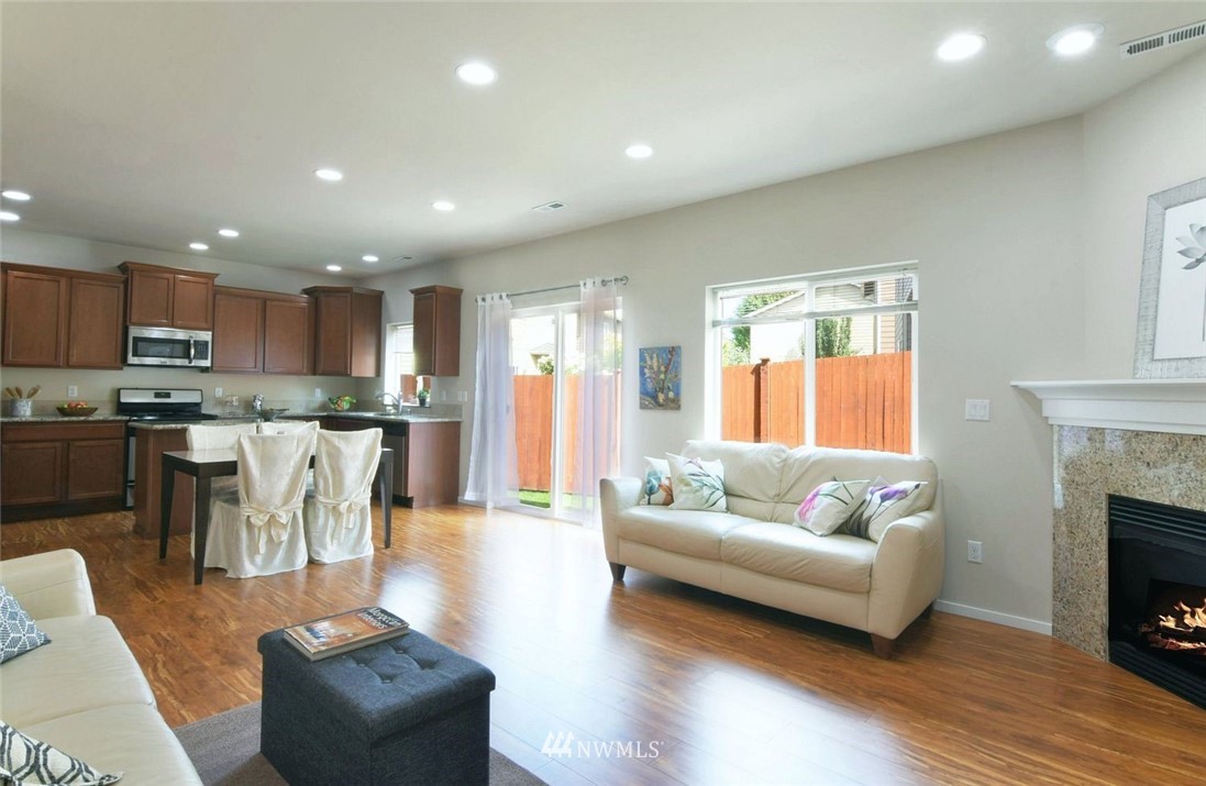 4511 147th Place Southeast Bothell, WA 98012 - Photo 3 of 19