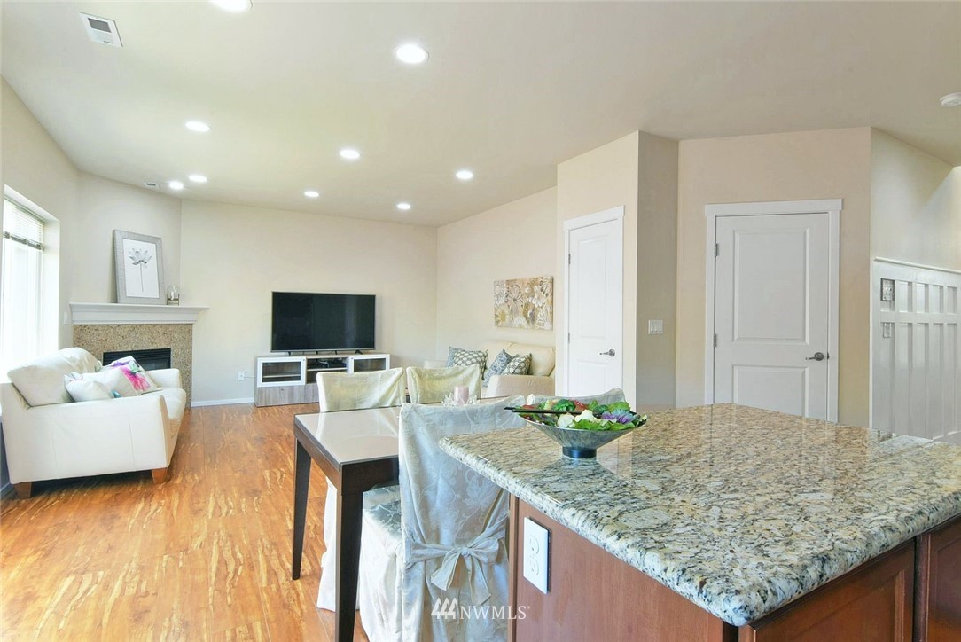 4511 147th Place Southeast Bothell, WA 98012 - Photo 6 of 19