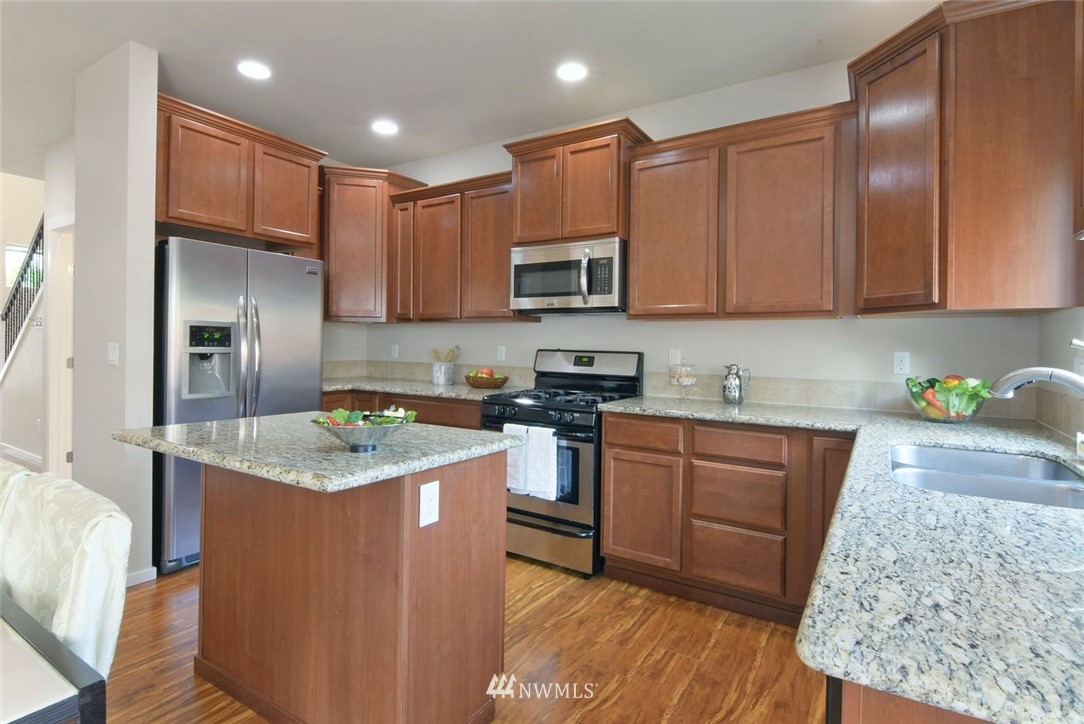 4511 147th Place Southeast Bothell, WA 98012 - Photo 7 of 19