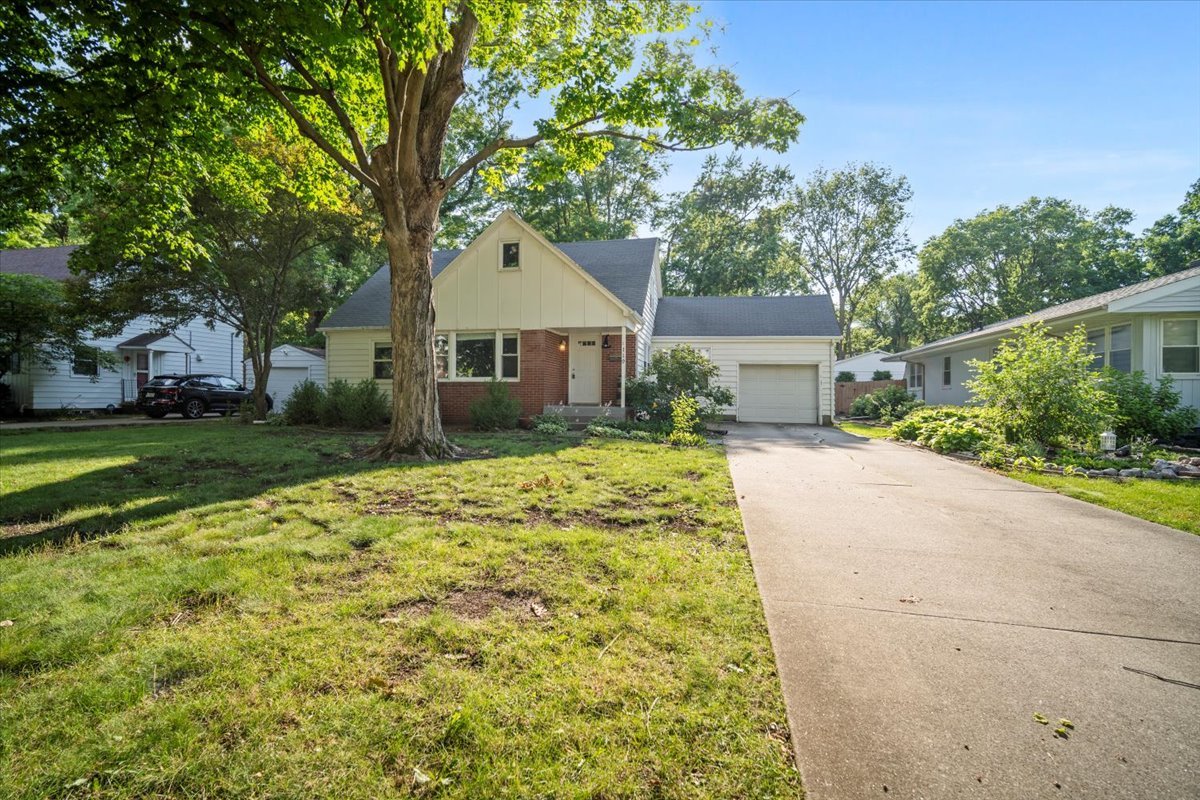 119 North Adelaide Street Normal, IL 61761 - Photo 35 of 36