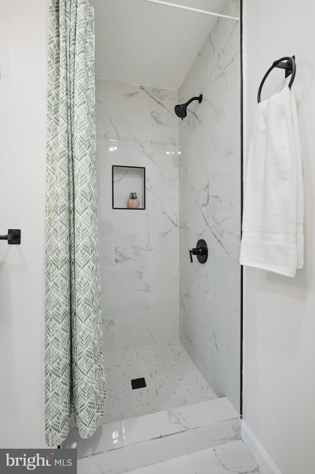 4740 Lake Road Newfield, NJ 08344 - Photo 7 of 29 a bathroom with a shower