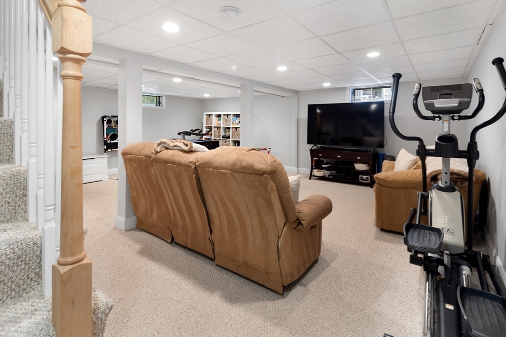 33 Beechtree Road Hanover, MA 02339 - Photo 26 of 42 Gallery Image 26