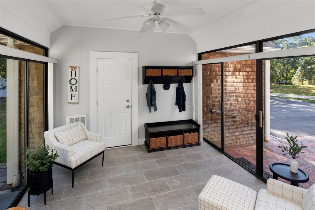 33 Beechtree Road Hanover, MA 02339 - Photo 7 of 42 Gallery Image 7