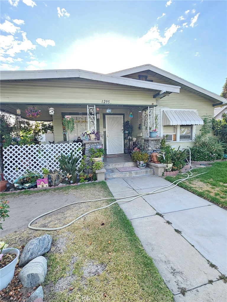 1295 North 9th Street Colton, CA 92324 - Photo 9 of 12