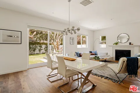 $1,799,000 | 5571 West 82nd Street, Los Angeles, CA 90045