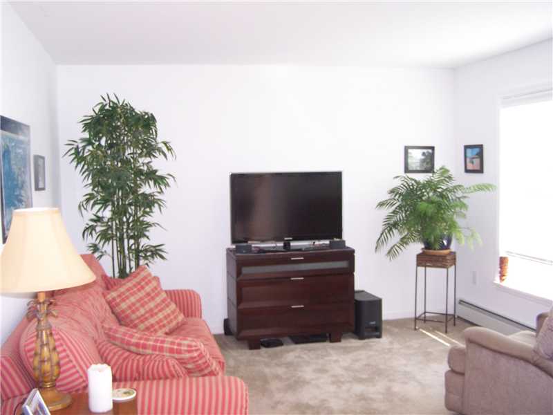 11 Hopkinton Hill Road Hopkinton, RI 02832 - Photo 2 of 5 Living Room.