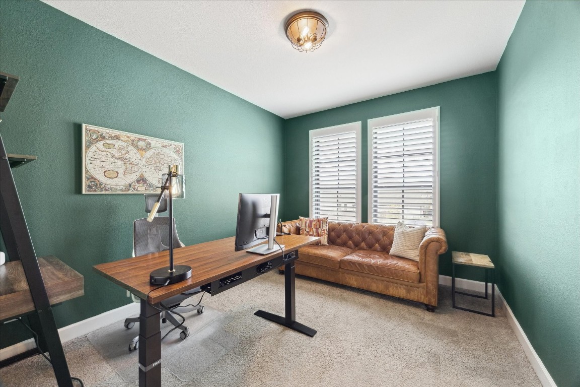 9951 Chapman Trail Manvel, TX 77578 - Photo 32 of 50 a living room with furniture and a window