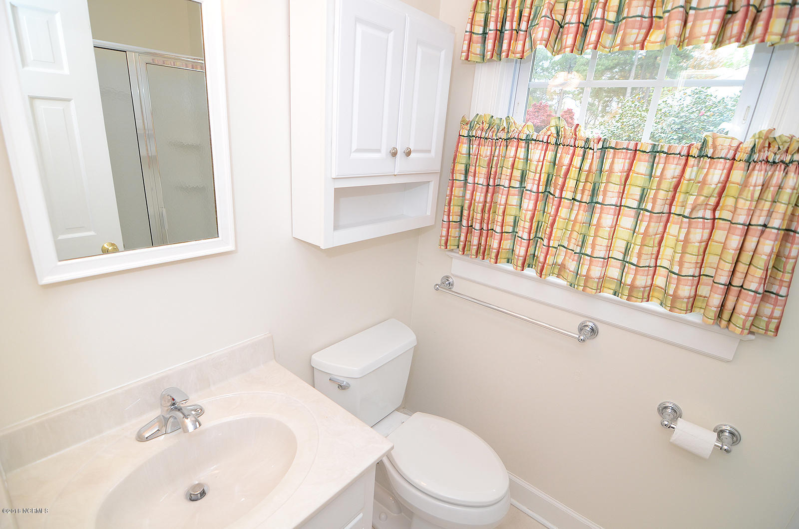 1201 Queen Anne Road Northwest Wilson, NC 27896 - Photo 13 of 19 MASTERBATH