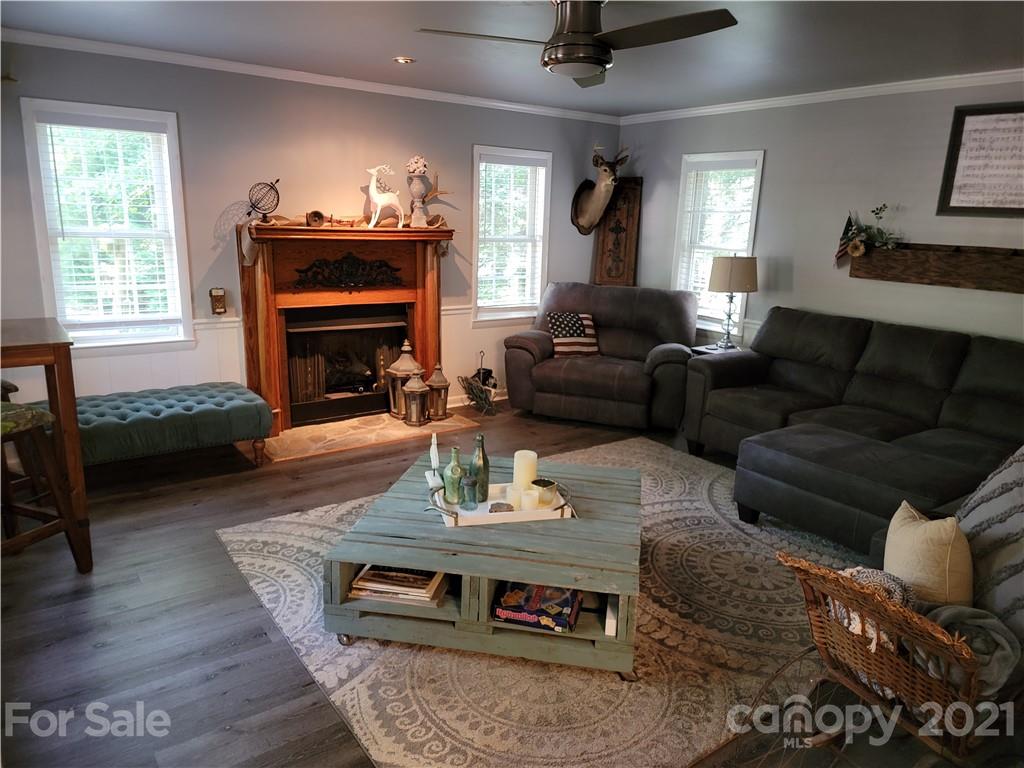 3704 Buck Point Road Catawba, NC 28609 - Photo 3 of 30 Gallery Image 3