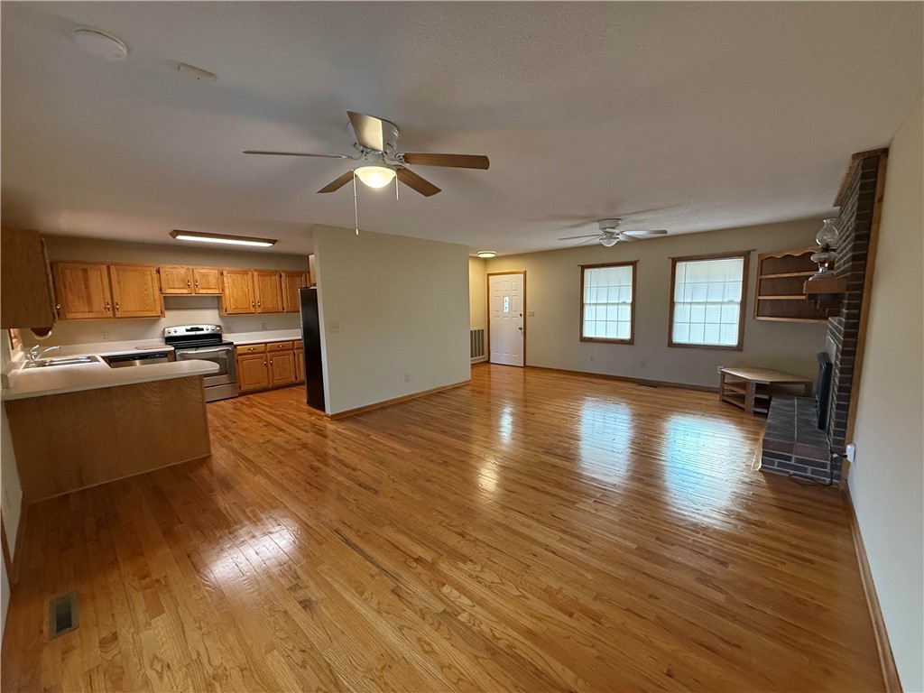 250 Perry Woolbright Road Townville, SC 29689 - Photo 4 of 26