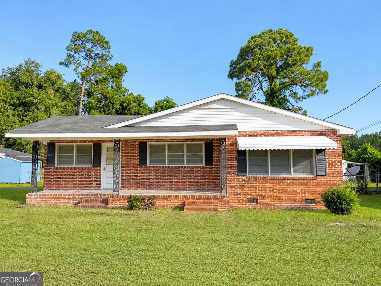2021 Tebeau Street Waycross, GA 31501 - Photo 2 of 19