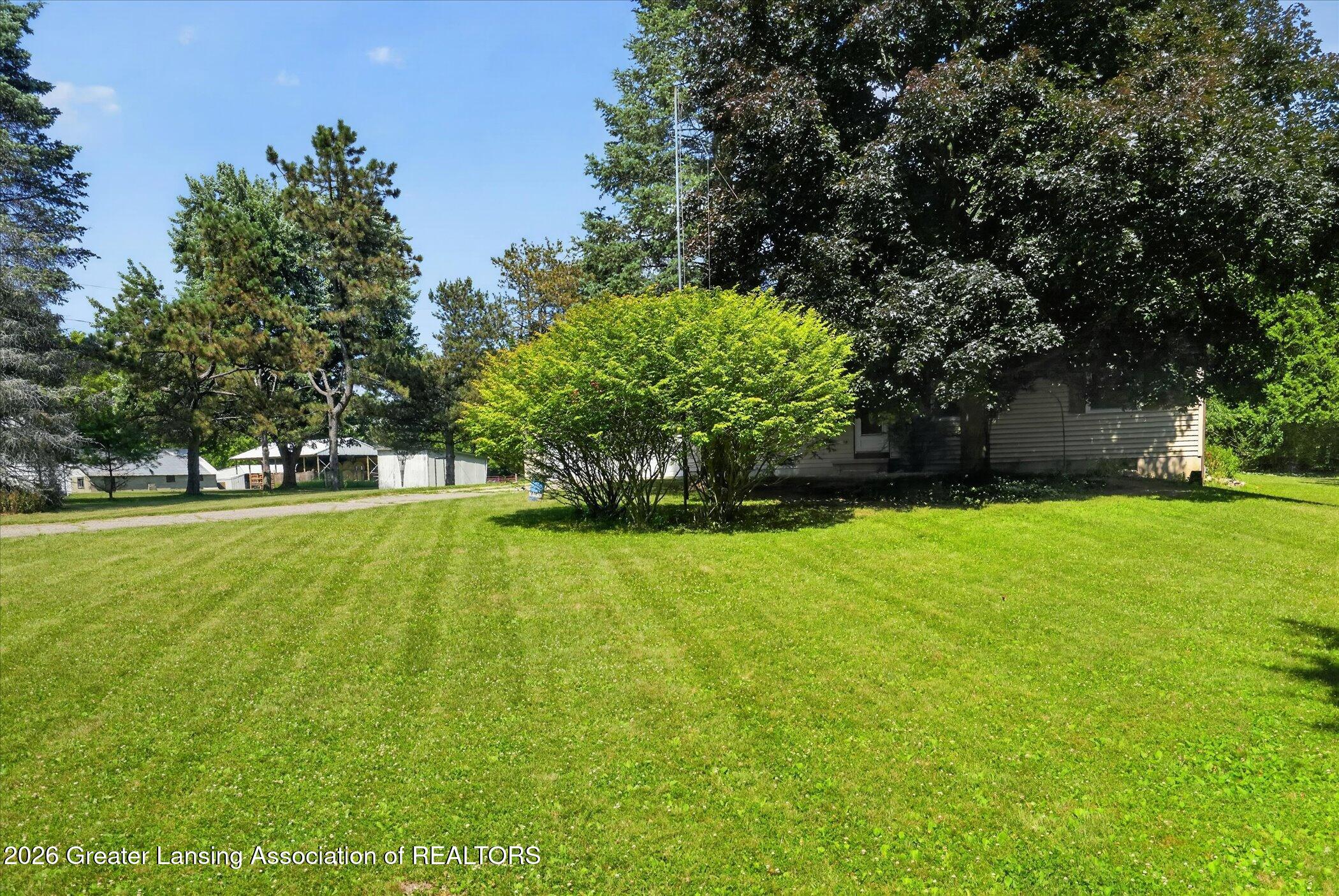 3970 Vanneter Road Williamston, MI 48895 - Photo 5 of 53 04-3970-Vanneter-Rd-Williamston-WindowSt