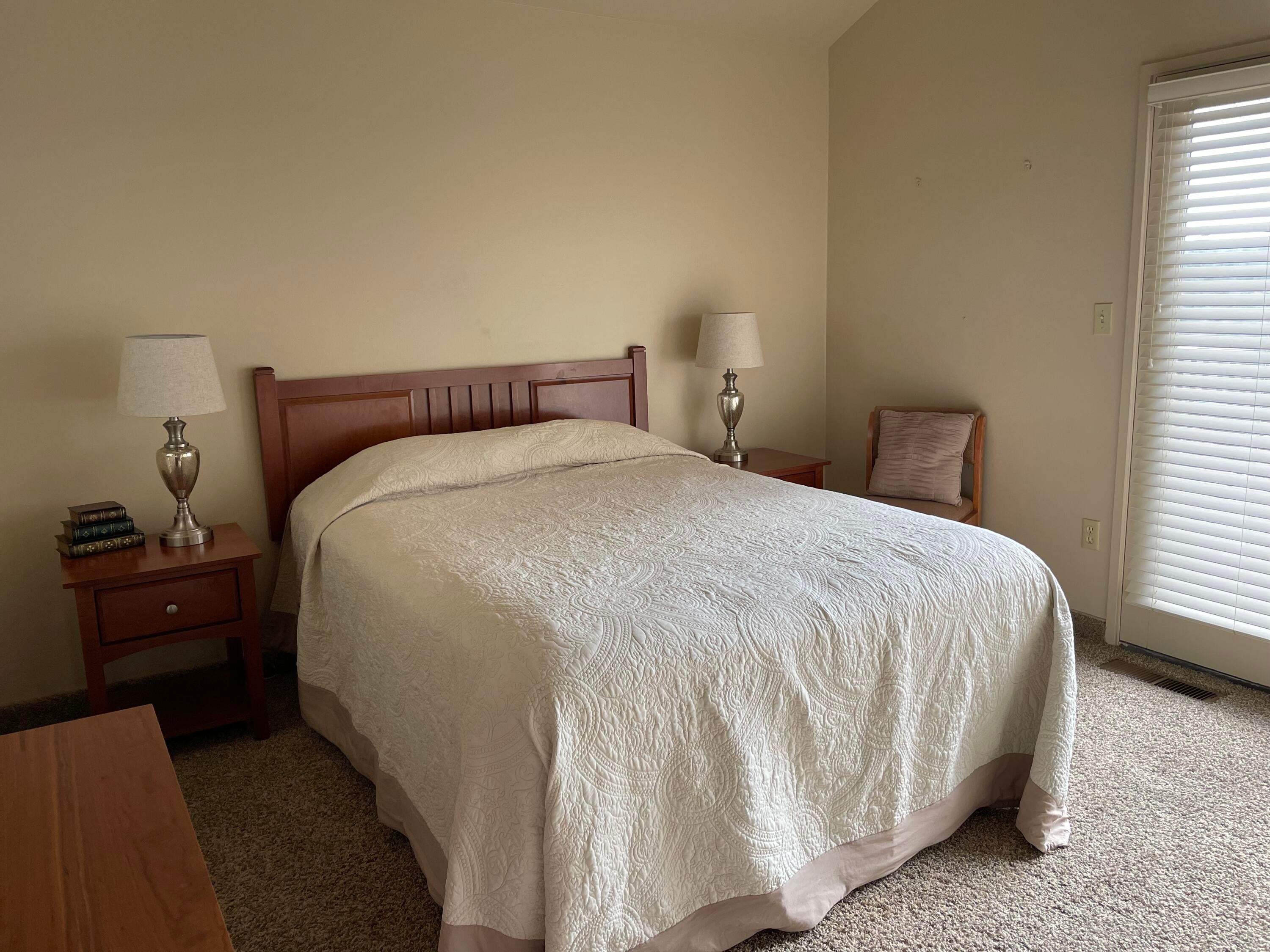 2340 Snowgoose Drive, Unit RV9D Redmond, OR 97756 - Photo 14 of 33 main level br #1