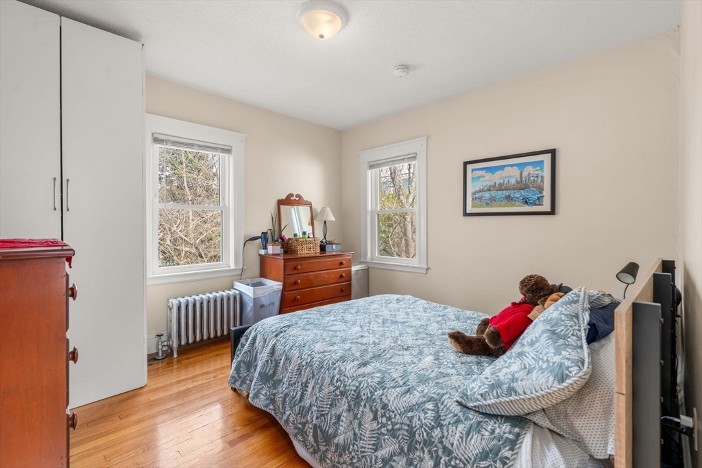 34 R Clyde Street Somerville, MA 02145 - Photo 12 of 18 Gallery Image 12