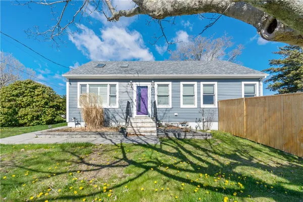 $3,000 | 881 Point Judith Road, Narragansett, RI 02882