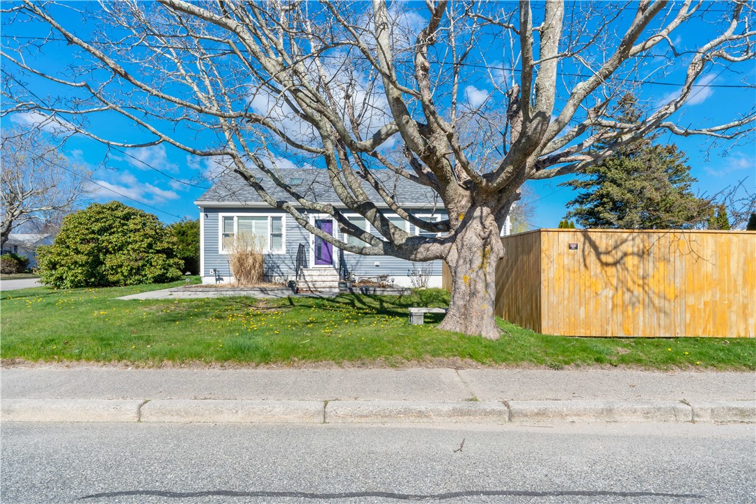881 Point Judith Road Narragansett, RI 02882 - Photo 2 of 22