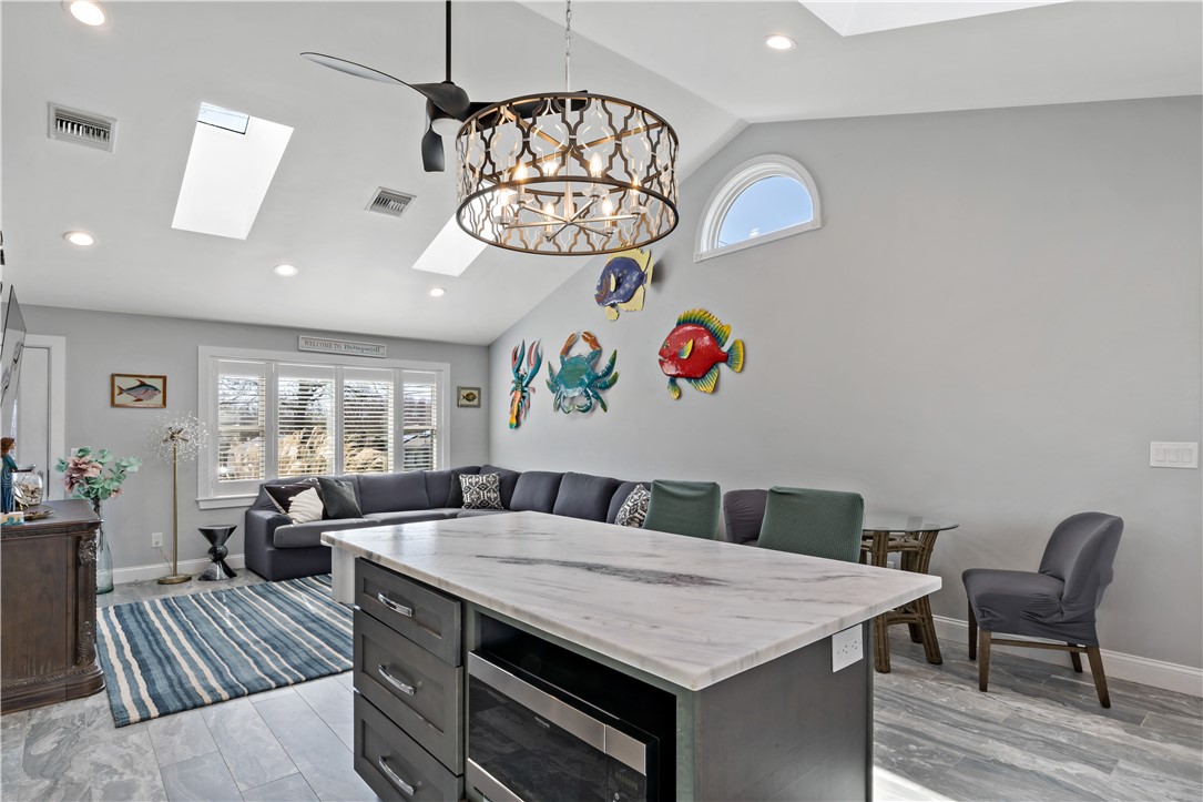 881 Point Judith Road Narragansett, RI 02882 - Photo 5 of 22