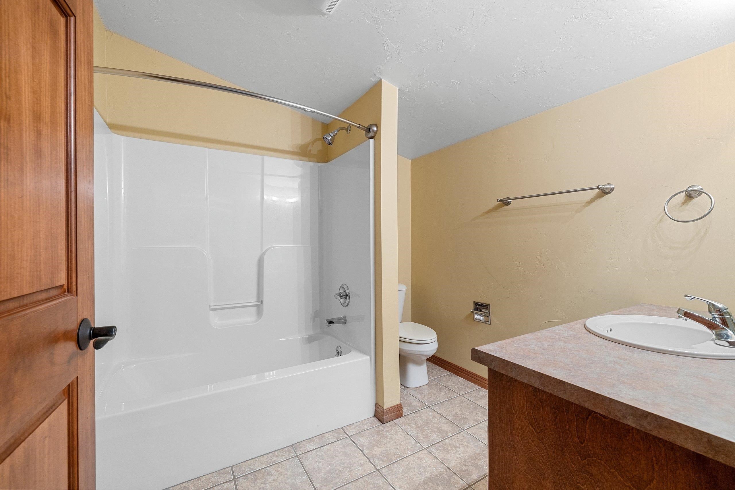 1243 Prairie Falcon Trail Green Bay, WI 54313 - Photo 29 of 51