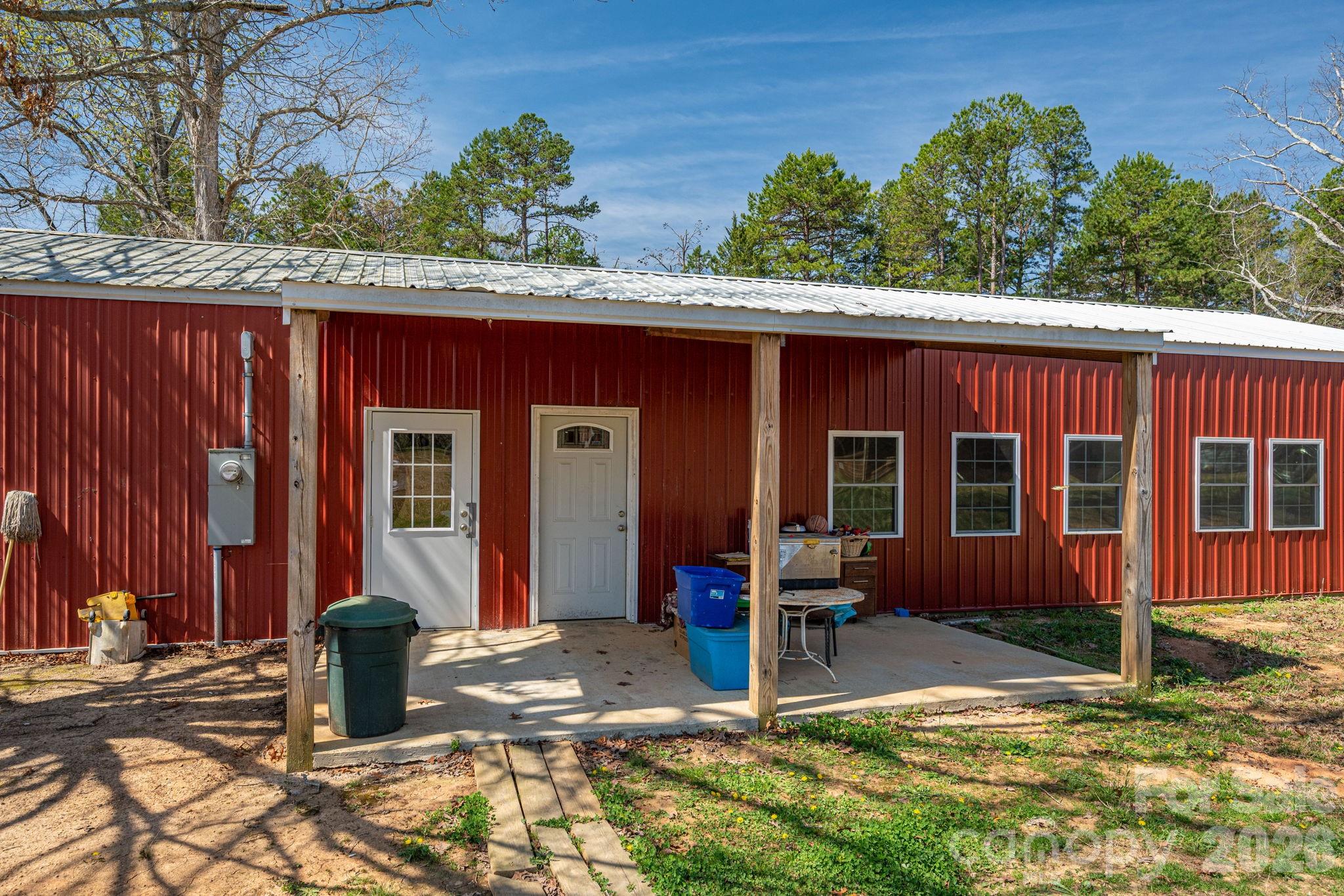 109 Wright Road Kings Mountain, NC 28086 - Photo 33 of 36 front view of a house with a yard