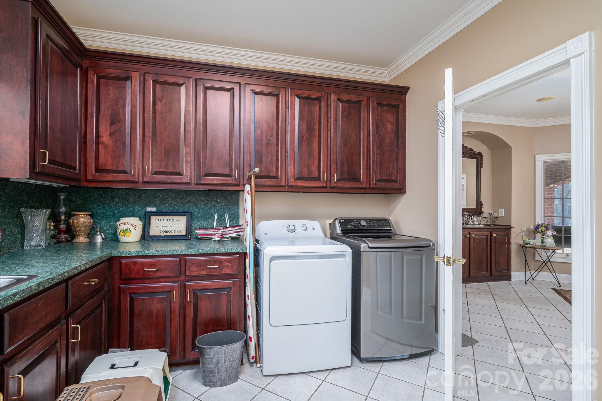 109 Wright Road Kings Mountain, NC 28086 - Photo 9 of 36 a kitchen with stainless steel appliances granite countertop a sink and cabinets