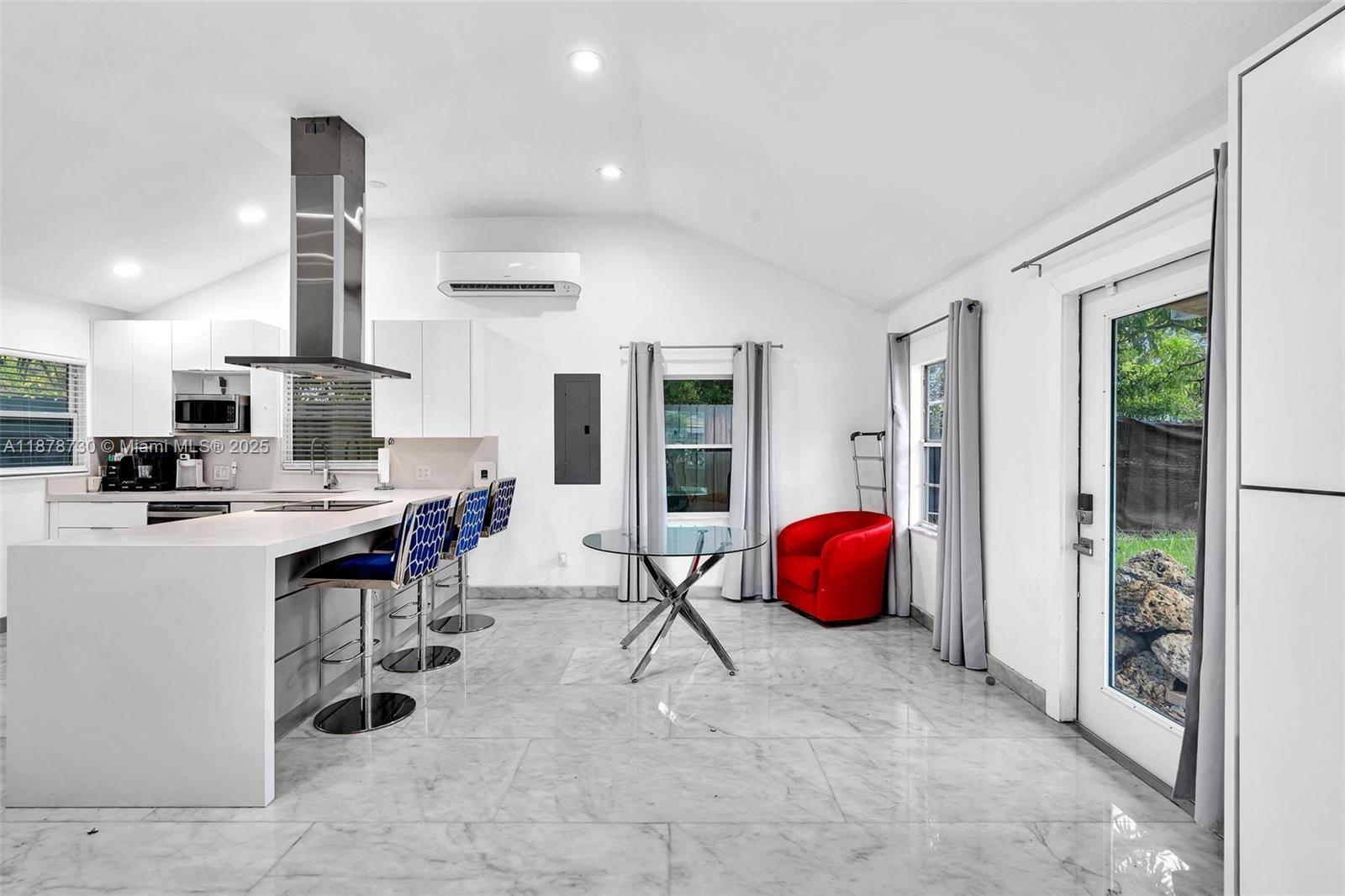 394 Southeast 5th Avenue, Unit B Delray Beach, FL 33483 - Photo 9 of 23