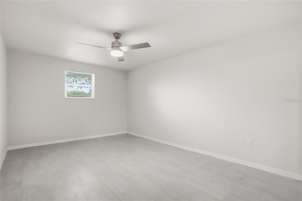 2164 Riviera Drive Clearwater, FL 33763 - Photo 18 of 35