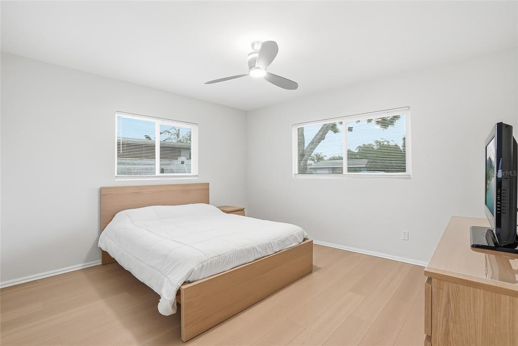 2164 Riviera Drive Clearwater, FL 33763 - Photo 20 of 35