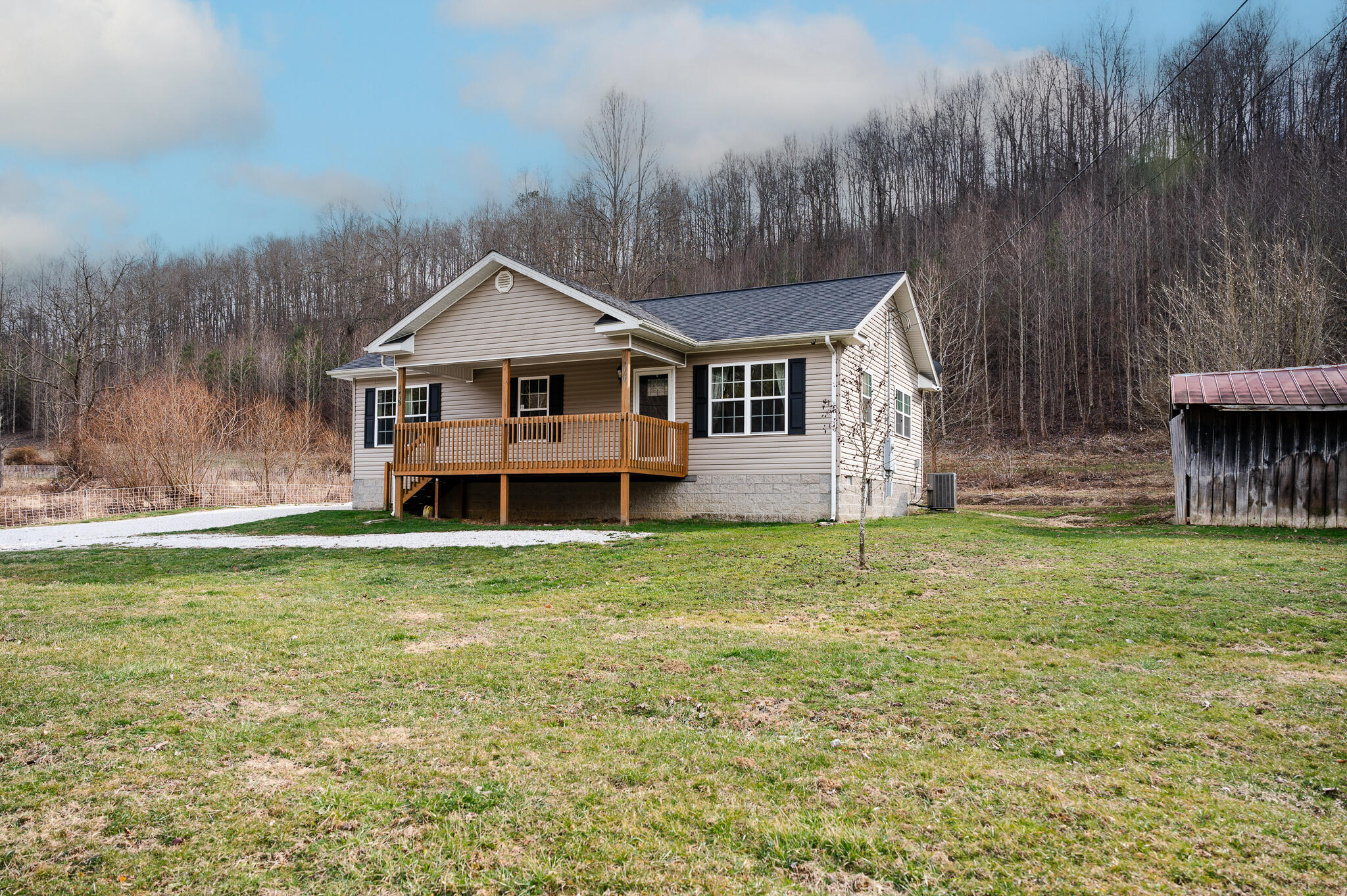 1433 Holly Fork Road Morehead, KY 40351 - Photo 21 of 24 1433 Holly Fork Morehead Ky-4