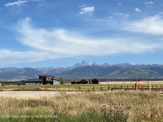 $220,000 | 118 Olivia Court, Driggs, ID 83422