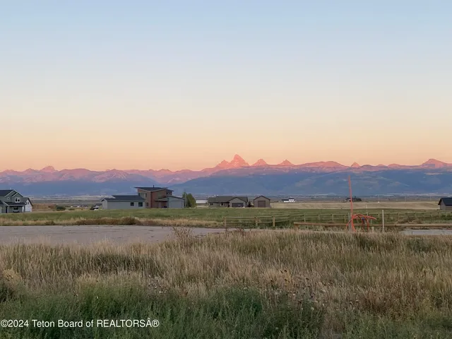 $220,000 | 118 Olivia Court, Driggs, ID 83422