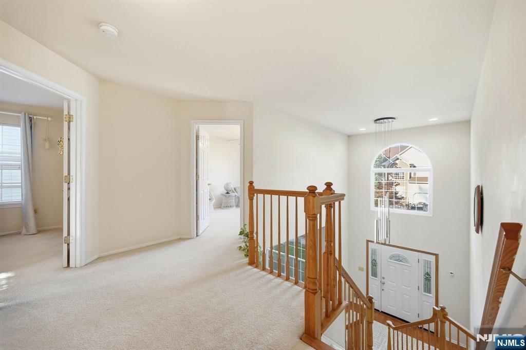 19 Colmart Way Bridgewater, NJ 08807 - Photo 18 of 44