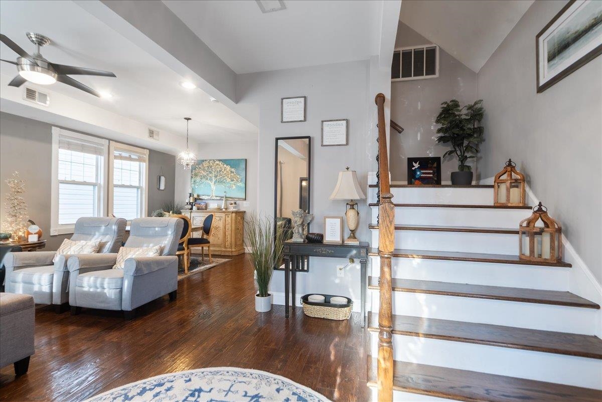 252 Grace Avenue Secaucus, NJ 07094 - Photo 5 of 39